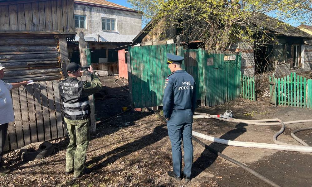 В Называевском районе во время пожара погибли два подростка