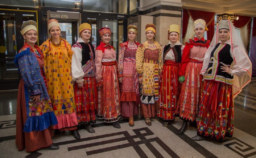 Юных омичек приглашают на конкурс "Русская краса-2020"