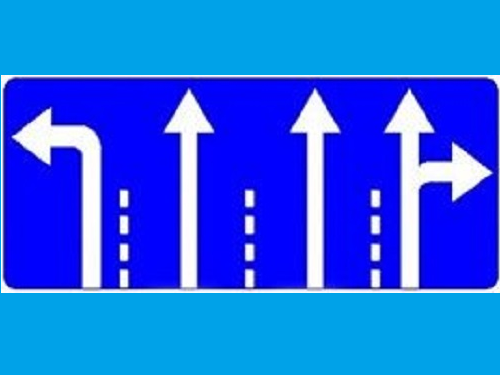 На трёх перекрестках Омска организуют дополнительную полосу движения
