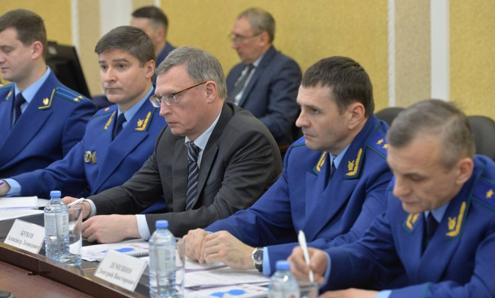 Заместитель генпрокурора РФ Демешин обсудил с представителями общественности соцпроблемы Омской области 