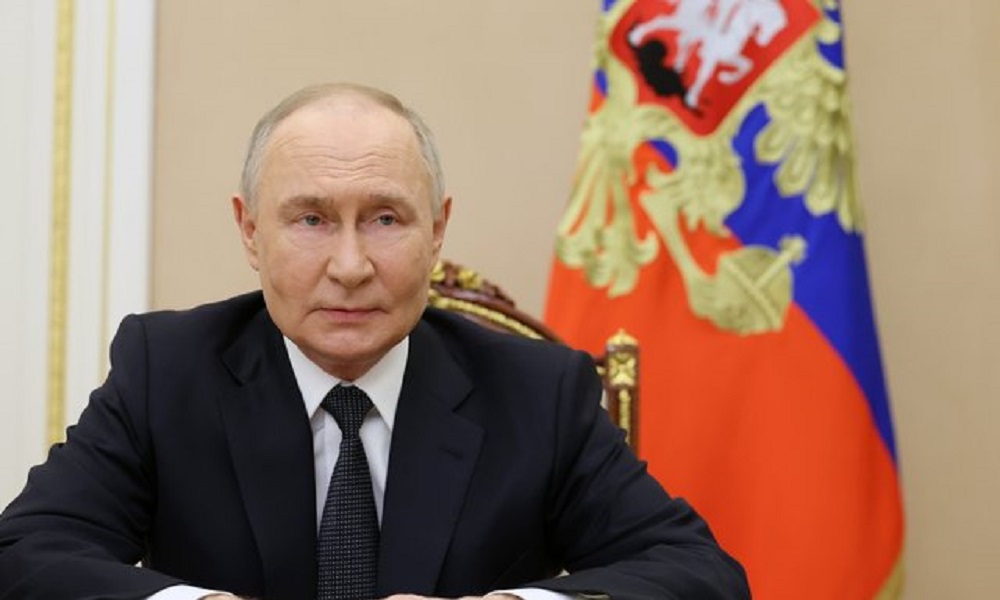 Владимир Путин поздравил омичей с Днём России