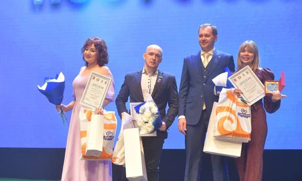 Виталий Хоценко поздравил победителей и призёров X конкурса добровольческих инициатив «Хрустальное Сердце Омска»
