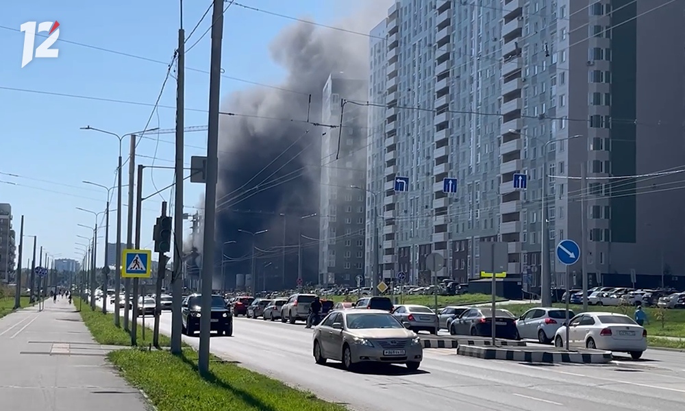 Двух строителей, пострадавших при пожаре на Левом берегу, отправят на лечение в Нижний Новгород