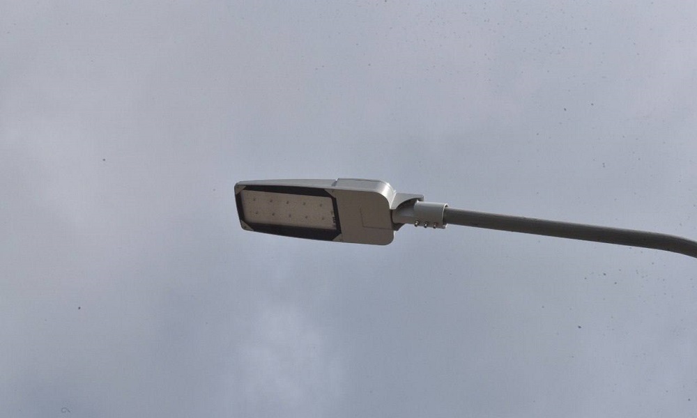 Мэр Омска Шелест назвал улицы, на которых первыми построят линии наружного освещения 