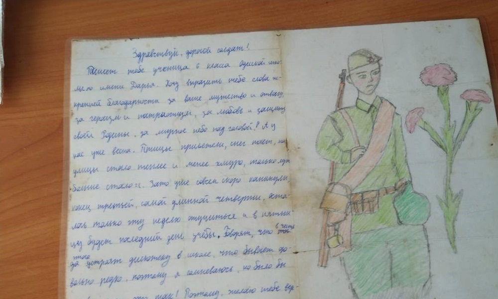 Отец бойца СВО встретился со школьницей из Омской области, написавшей ему доброе письмо «за ленточку»