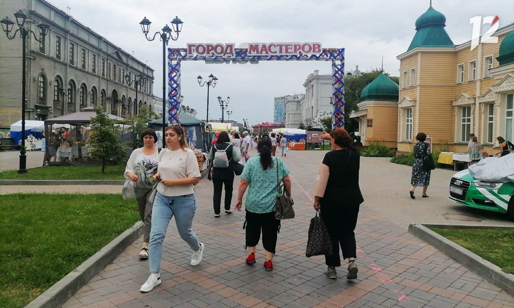 В центре Омска стартовал Всероссийский фестиваль народных промыслов и ремесёл «Город мастеров»