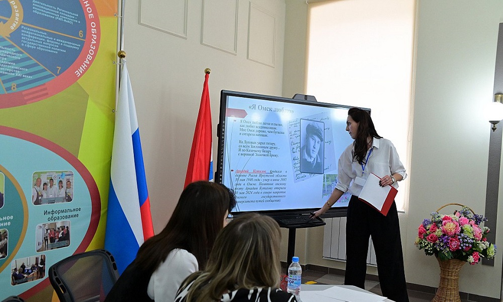 За звание лучшего учителя родного языка борются пять омских педагогов