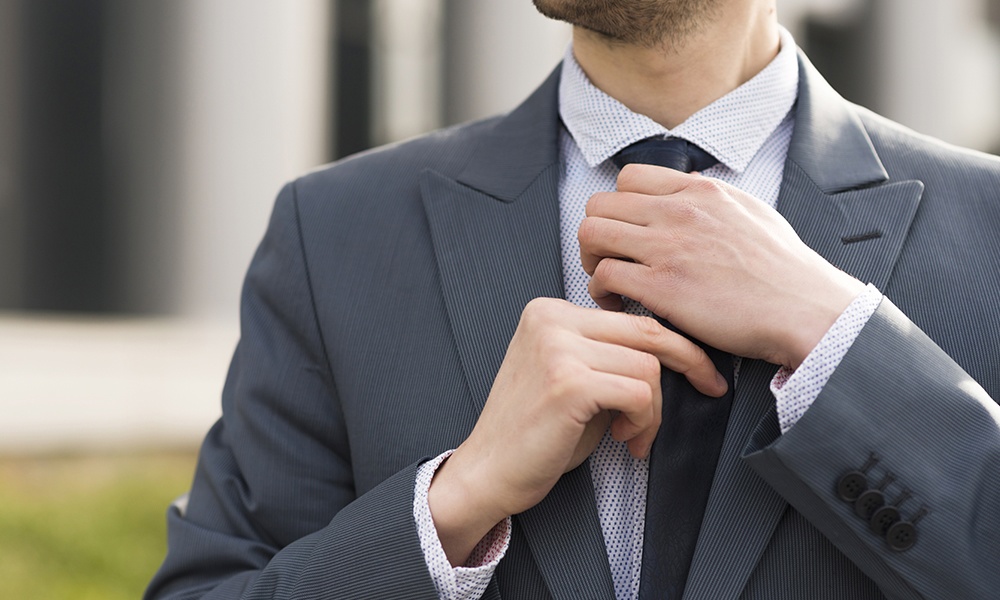 В Омской области главу сельского поселения сняли с должности в связи с утратой доверия 