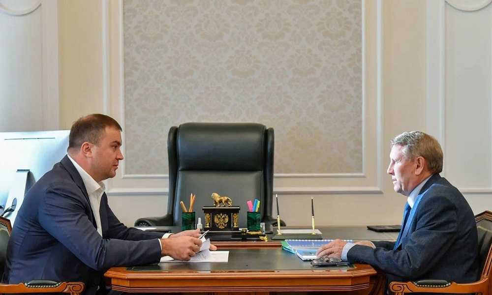 Виталий Хоценко встретился с главами Оконешниковского и Павлоградского районов