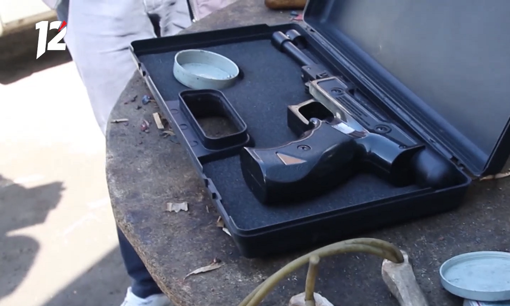 Омский суд назначил принудительные работы студенту, ранившему ребёнка из пистолета