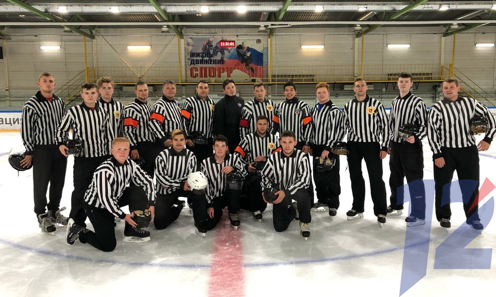 Юные омские хоккеисты смогут судить дворовые матчи