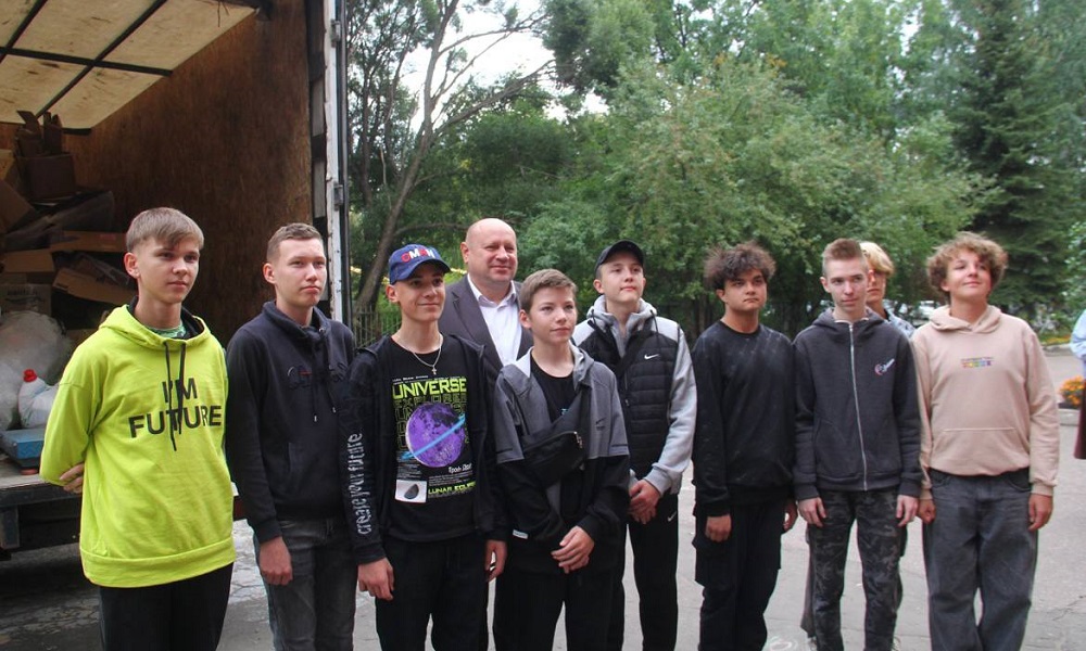 Омский учитель организовал экологический проект по сбору вторсырья