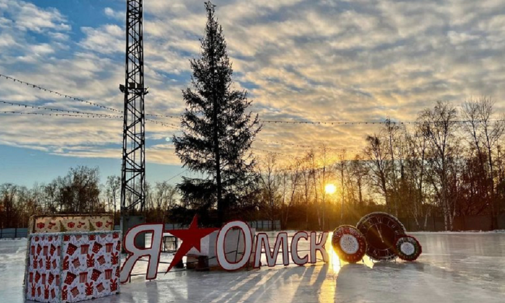 В Рождество омичам предлагают бесплатно посетить катки