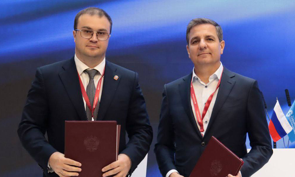 Виталий Хоценко подписал соглашение о реализации проектов по модернизации АПК Омской области 