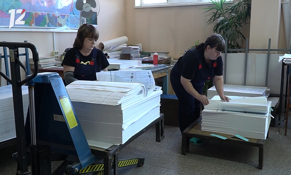 Первая партия избирательных бюллетеней отправилась в районы Омской области