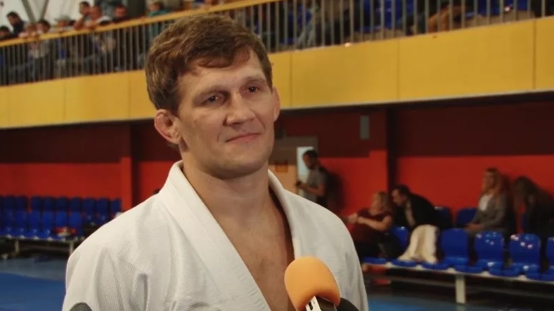 Омичи смогут побывать на тренировке с чемпионом мира по кикбоксингу