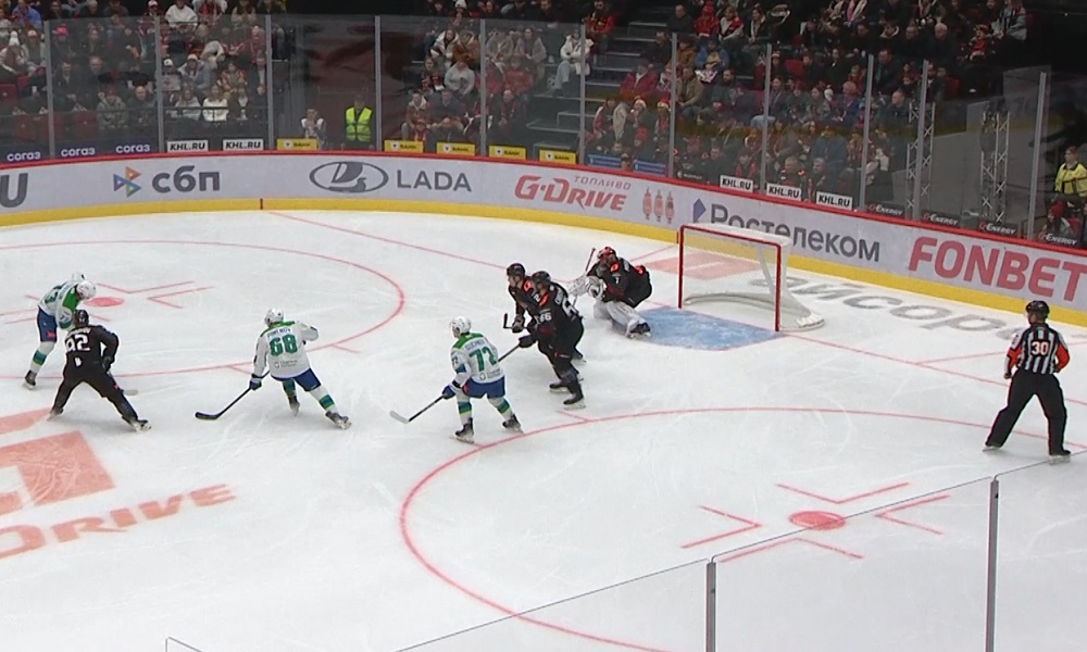 Омский «Авангард» сыграет с «Салаватом Юлаевым»