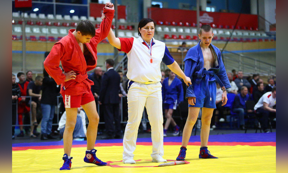 В Омске стартовал всероссийский турнир по самбо памяти Василия Ощепкова