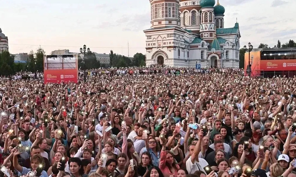 Омск масштабно отметил День молодёжи