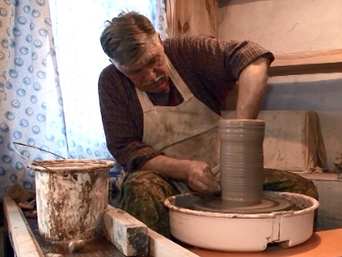 Житель Омской области возрождает старинное ремесло