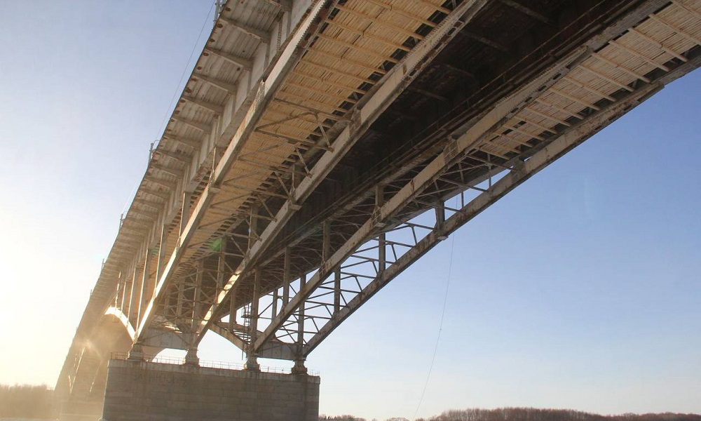 В Омске готовятся к замене опорных частей на мосту им. 60-летия ВЛКСМ