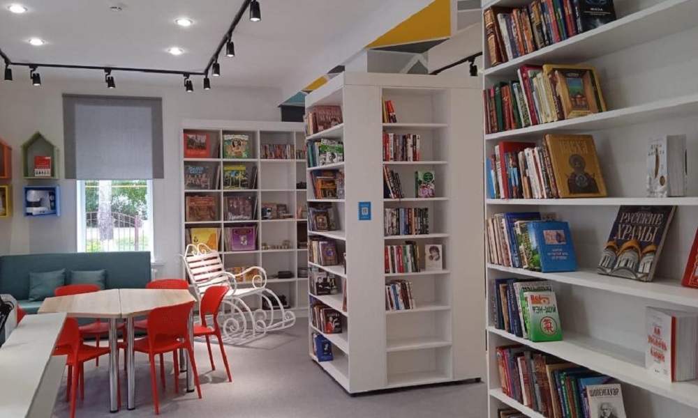 Виталий Хоценко сообщил, что Омской области выделили 30 млн рублей на модернизацию библиотек