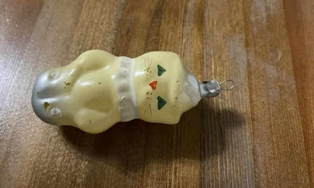 В Омске продают ёлочную игрушку за 50 тысяч рублей