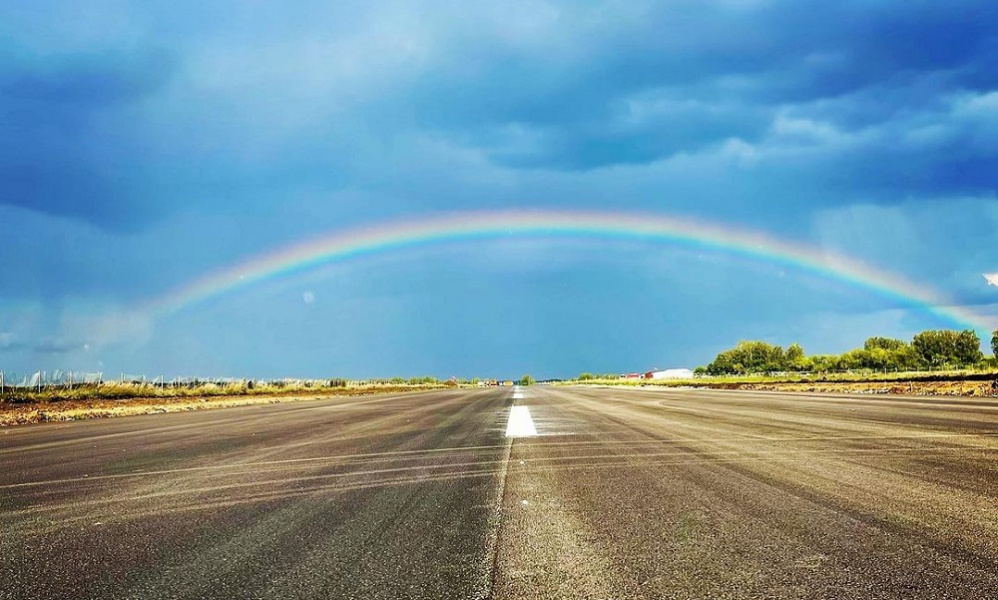 На аэродроме в Поповке оборудовали асфальтированную взлётную полосу 
