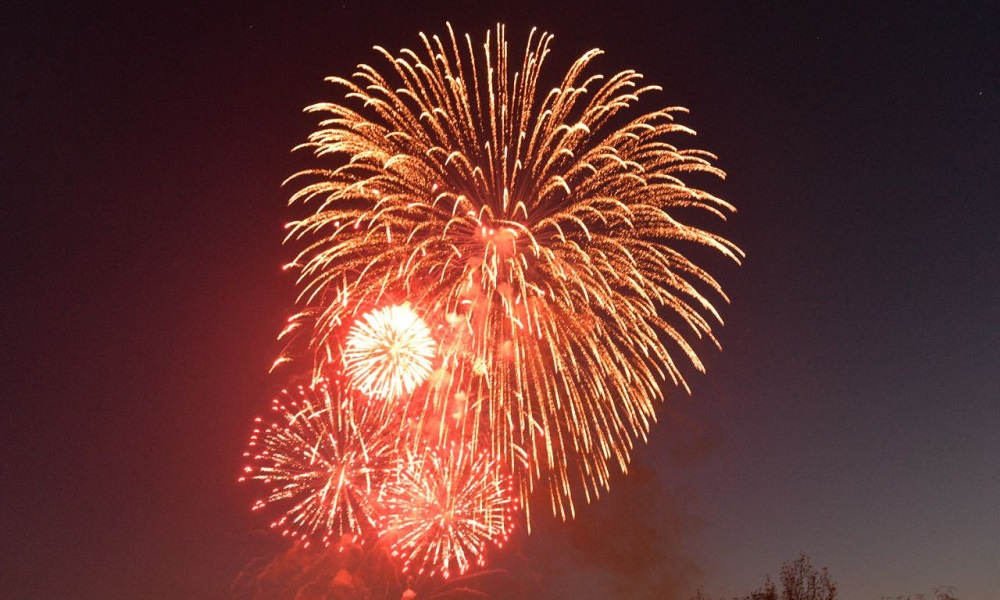 Заключительным аккордом концерта ко Дню молодёжи в Омске станет красочный фейерверк