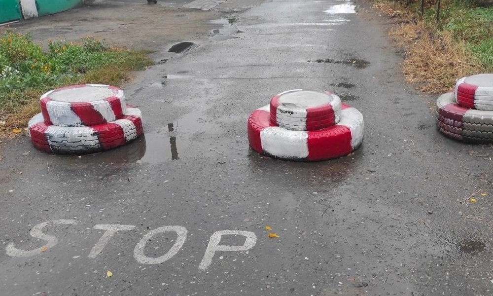 В Советском округе Омска демонтировали незаконные ограждения 