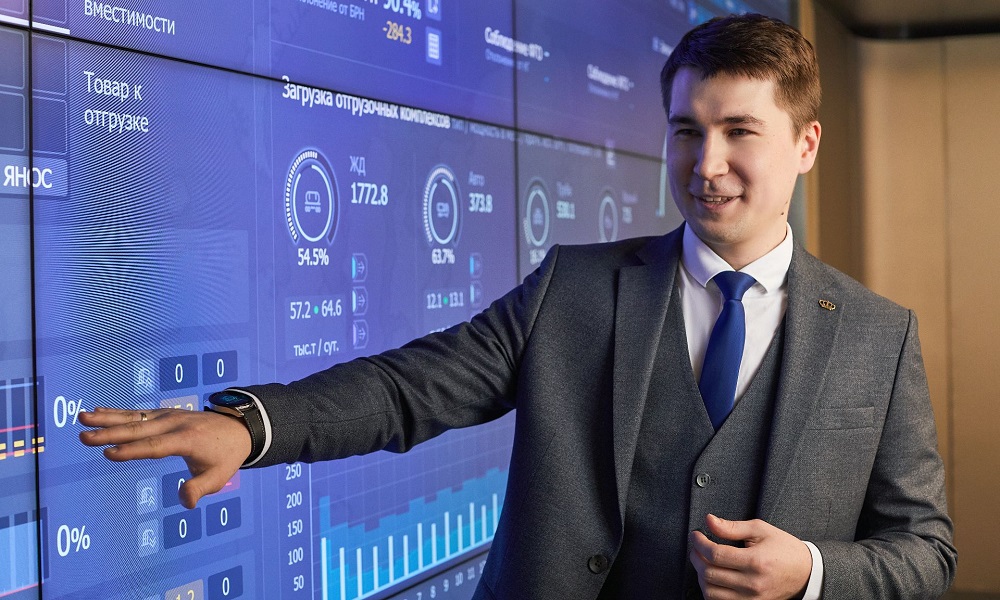 От учёбы к делу: как студенты получают первый опыт на предприятиях «Газпром нефти»