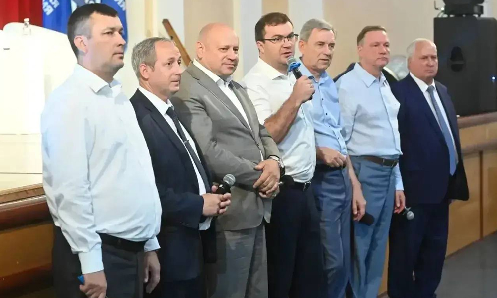 Виталий Хоценко провёл встречу с жителями Ленинского округа Омска