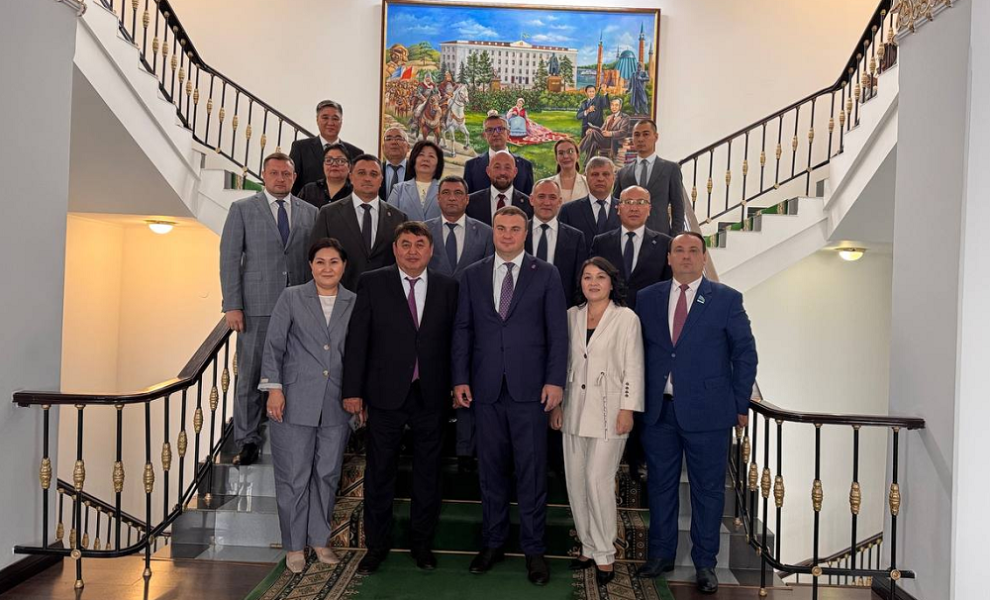 Виталий Хоценко и его команда провели встречу с правительством Павлодарской области