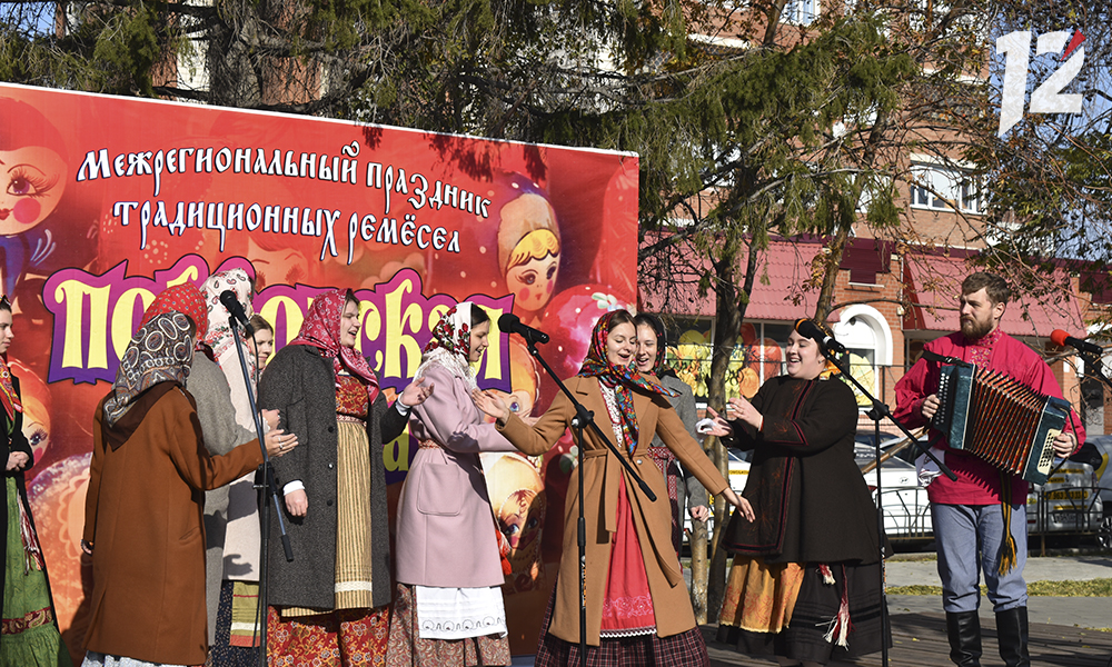 Красиво, весело и вкусно: в Омске открылась «Покровская ярмарка»