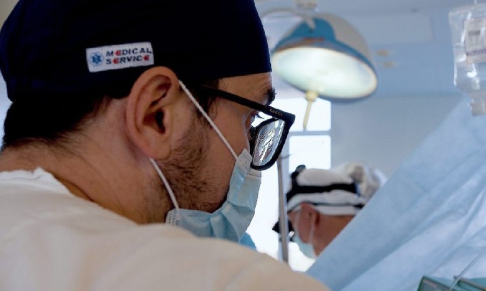 Омские врачи спасли пациента с пневмонией и тяжёлой патологией сердца и сосудов