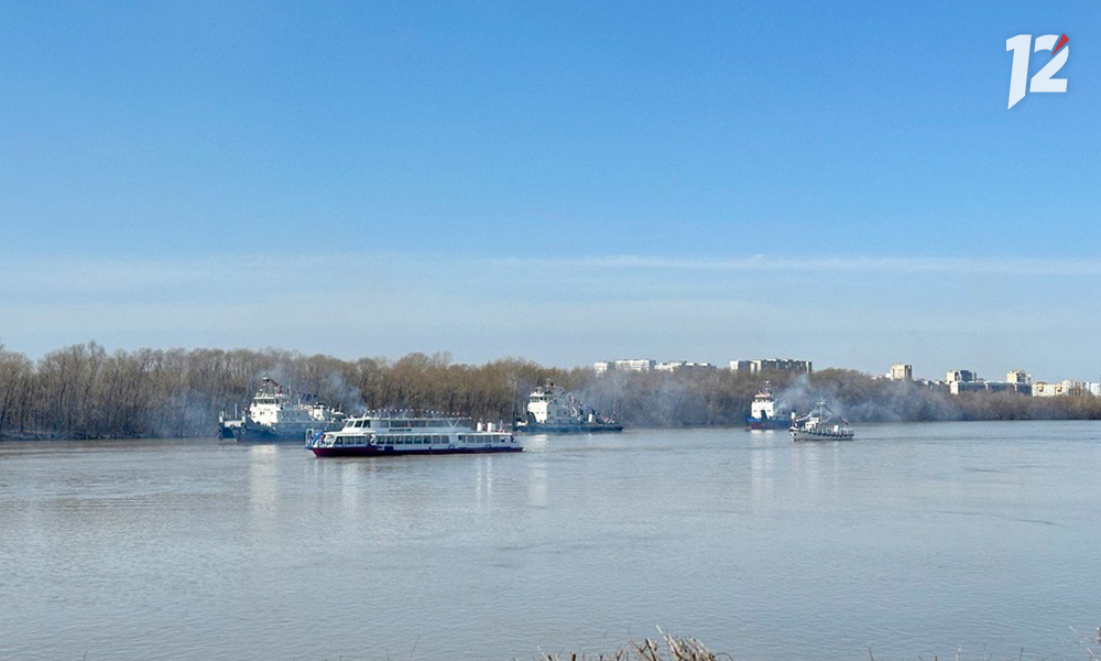 Омские теплоходы продолжат курсировать до 13 октября