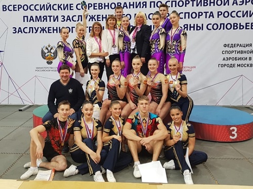 Омичи завоевали три золотые медали на Кубке России по аэробике