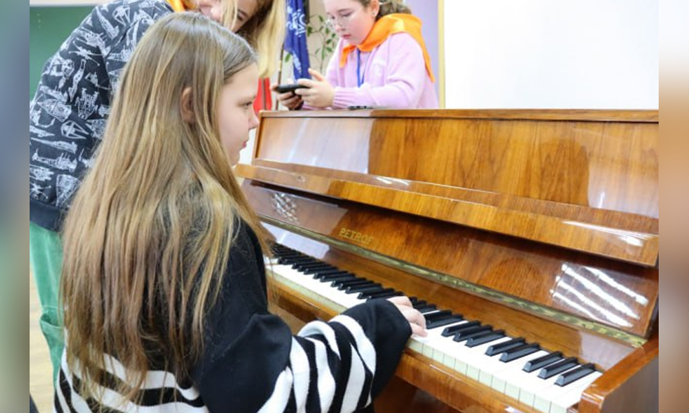 Омские школьники создали песню о безопасном интернете с помощью нейросетей