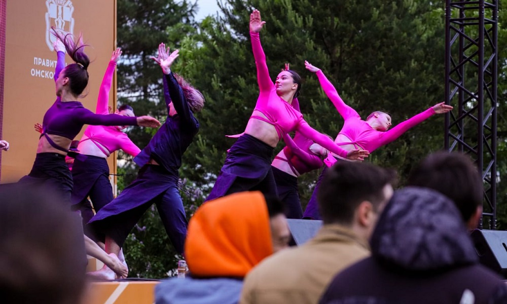 Творческие студенты Молодёжной столицы России выступили на Любинском проспекте