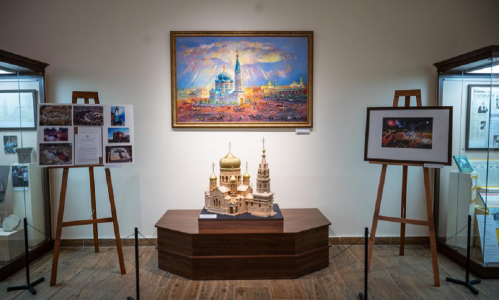 Выставка «Свет веры окрыляет» открылась в Омском историко-краеведческом музее