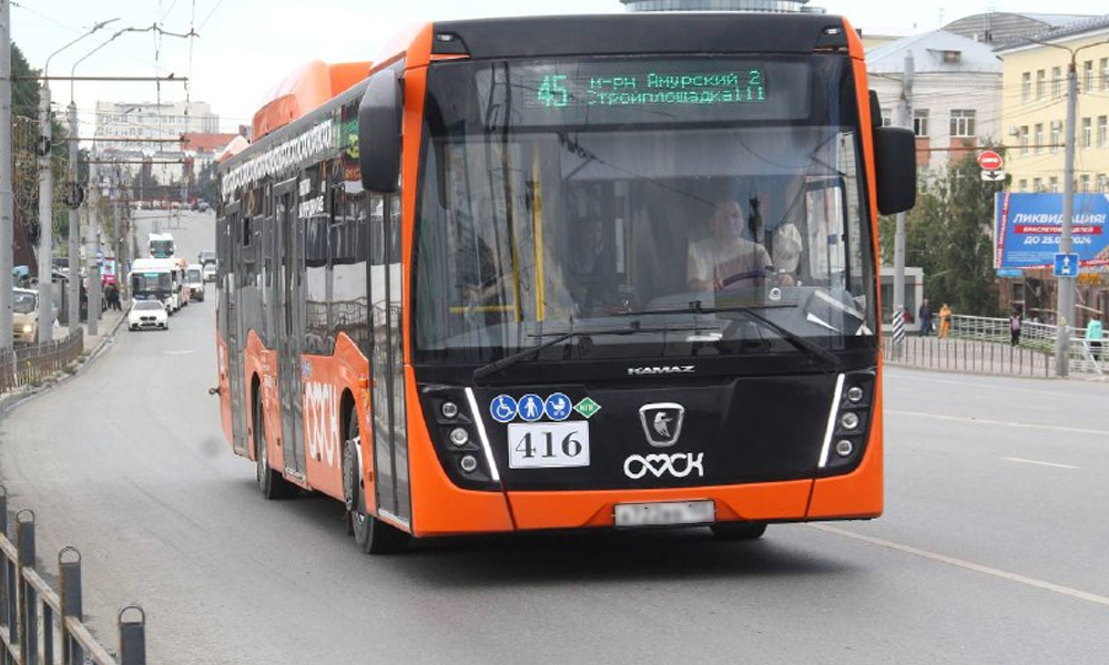 Сергей Шелест сообщил об итогах дорожно-строительных работ в Омске за 2024 год