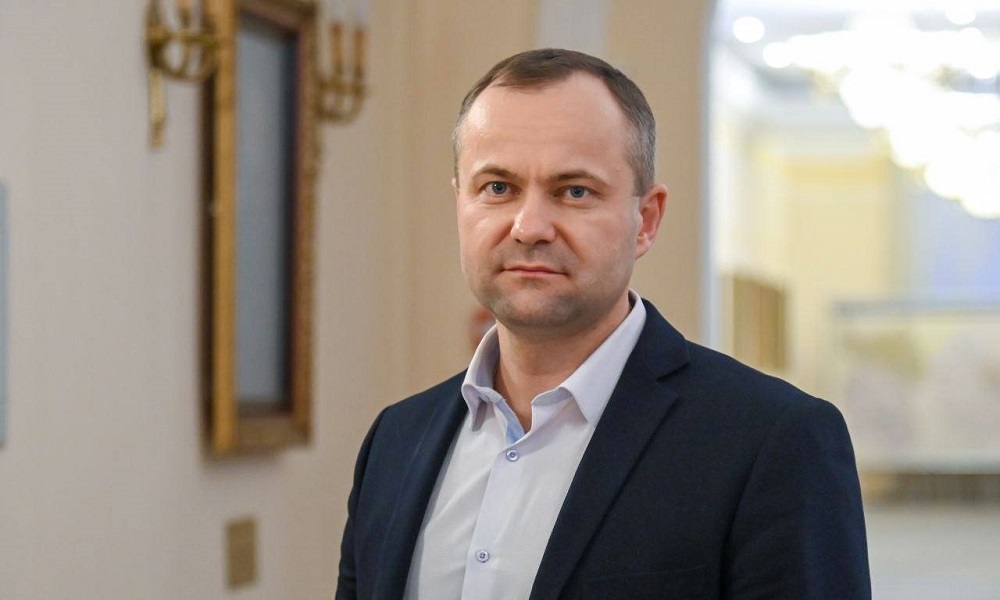 Участник программы «ПРОдвижение ГЕРОЕВ» Анатолий Чирков приступил к стажировке в правительстве Омской области