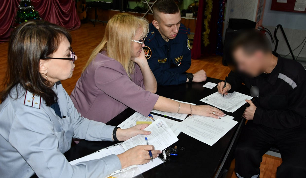 В омской ИК № 9 осуждённому вручили ключи от квартиры