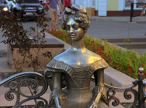 На выходных омичи смогут узнать о царских забавах, порисовать и поучаствовать в раскопках