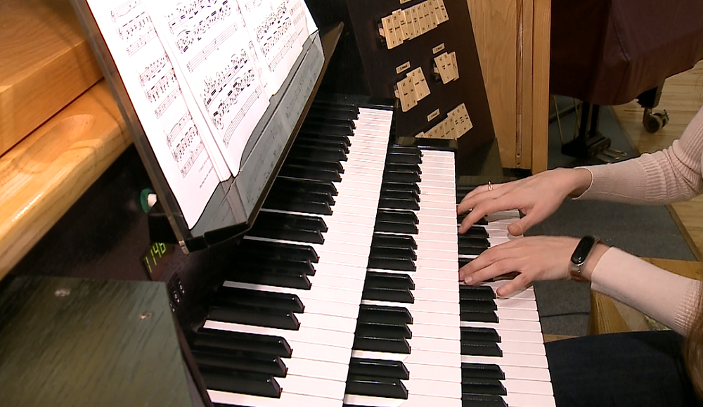 В Омск привезли «Уральский аметист», который россиянин Дмитрий Бородаев подарил жене на свадьбу