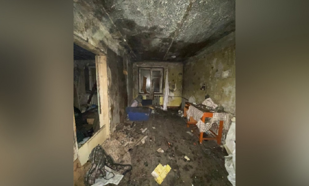 Во время пожара в Омске погибли пенсионерка и её сын