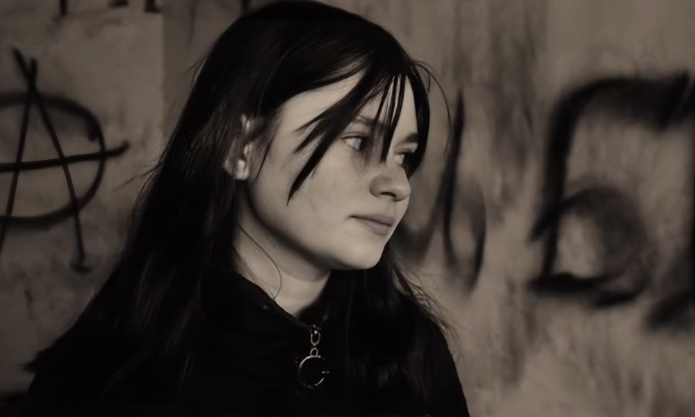 В Омском киновидеоцентре покажут снятый в Таре фильм «Тёплые трубы, серый кот» (12+)