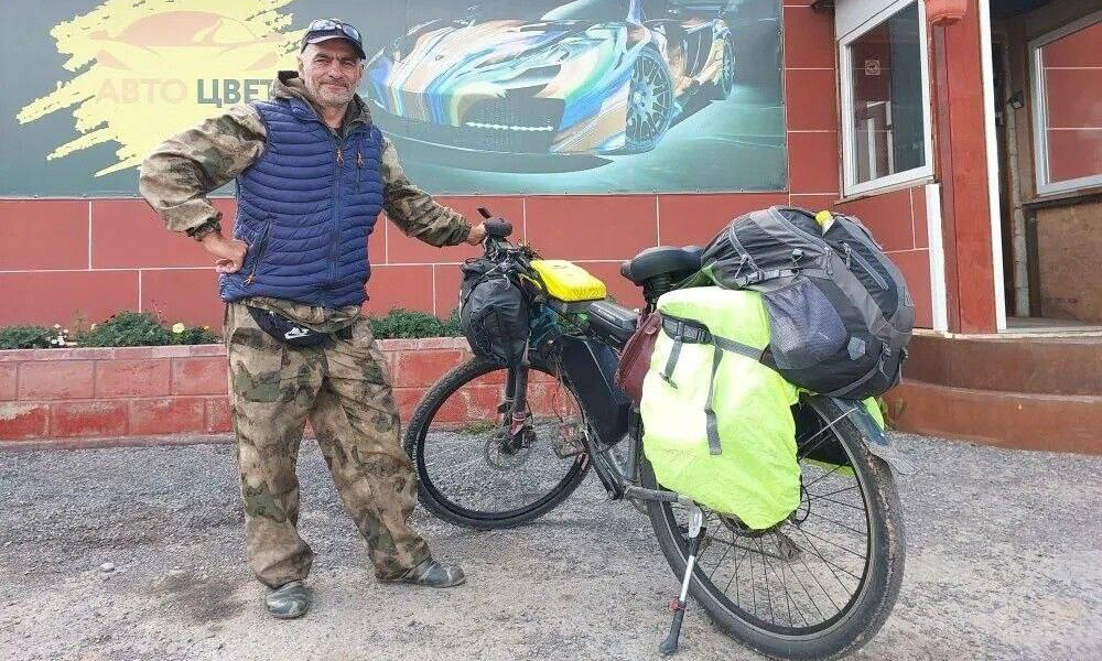 Омич Андрей Богданов проехал на своём электровелосипеде 3580 км