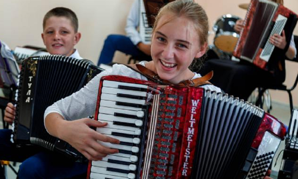 В Омской области на развитие ДШИ за три года направили более 500 млн рублей