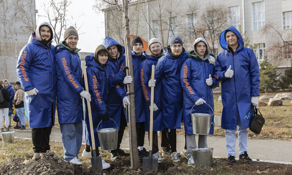 «Газпромнефть-Битумные материалы» и СибАДИ организовали экологическую акцию в Омске